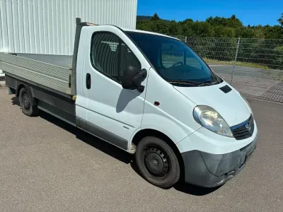 Gebraucht Opel Vivaro 114 PS (83 kW) 2007 Weiß Van / Kleinbus