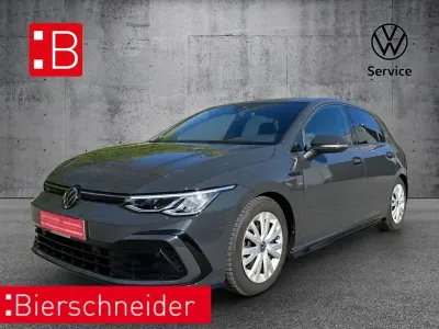 Usata VW Golf VIII Pro 150 CV (110 kW) 2024 Grigio Berlina