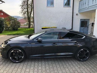 Grau Gebraucht 2017 Audi A5 Sportback Ambiente Kleinwagen | 16.500 € (Teuer)