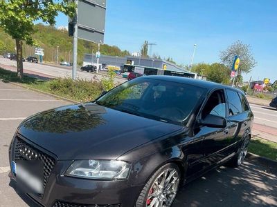 Grau Gebraucht 2011 Audi A3 Kombi | 7.000 €