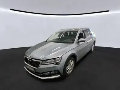 Gebraucht Skoda Superb Scout 4x4 200 PS (147 kW) 2021 Grau Kombi