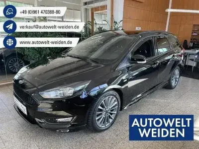 Gebraucht Ford Focus ST-Line 125 PS (91 kW) 2018 Schwarz Limousine