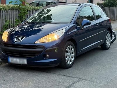 Blau Gebraucht 2007 Peugeot 207 Kleinwagen | 2.100 €