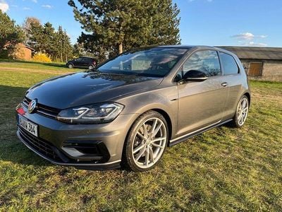 Second-hand VW Golf VII R 310 CP (228 kW) 2017 Gri Berlinǎ