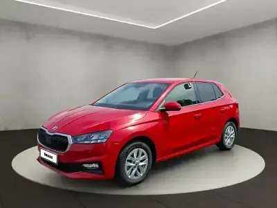 Gebraucht Skoda Fabia Style 95 PS (69 kW) 2022 Velvetrot premium metallic Kleinwagen