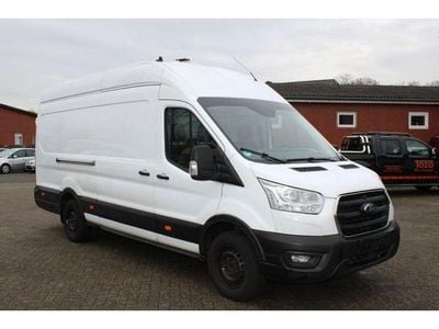 Frostweiß Gebraucht 2020 Ford Transit Trend Van | 10.500 €
