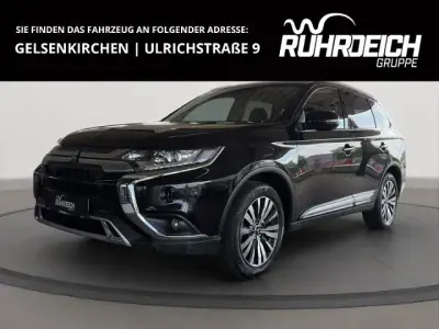 Begagnad Mitsubishi Outlander 150 HK (110 kW) 2019 Svart SUV