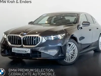 Usado BMW i5 Sport Line 250 kW (340 CV) 2024 Gris Berlina