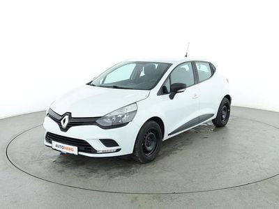 Weiß Gebraucht 2017 Renault Clio IV Life Limousine | 8.170 € (Fairer Preis)