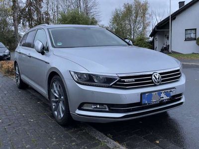 gebraucht VW Passat Variant 2.0 TDI 4M Highline AID Winterr. ACC SHZ Pano ++