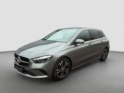 Gebraucht Mercedes B200 163 PS (119 kW) 2025 Grau Kleinwagen