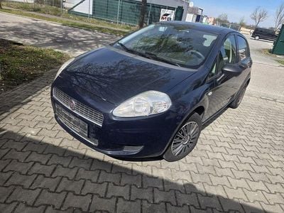 Usado Fiat Punto 60 HP (44 kW) 2009 Azul Citadino