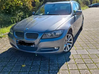 Gebraucht BMW 320 184 PS (135 kW) 2011 Silber Kombi