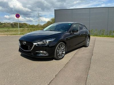 Second-hand Mazda 3 Sports-Line 120 CP (88 kW) 2017 Negru Berlinǎ