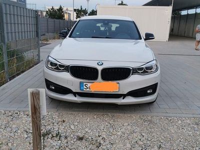 Weiß Gebraucht 2013 BMW 320 Gran Turismo Sport Line Limousine | 14.499 € (Fairer Preis)