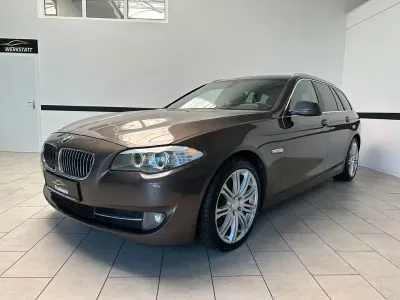 Gebraucht BMW 520 184 PS (135 kW) 2011 Grau Kombi