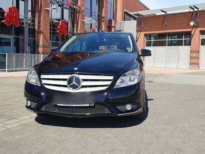 gebraucht Mercedes 180 B-Klasse DieselCDI W246 TÜV Neu