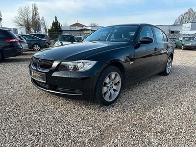 Second-hand BMW 318 129 CP (94 kW) 2006 Negru Berlinǎ