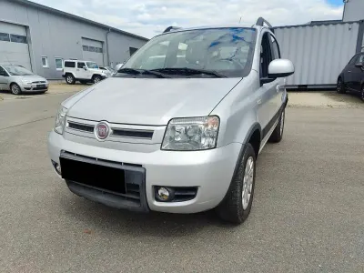 Occasion Fiat Panda 4x4 Climbing 75 ch (55 kW) 2011 Citadine