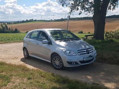 Gebraucht Mercedes B180 109 PS (80 kW) 2008 Grau Van / Kleinbus