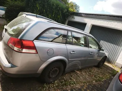 Gebraucht Opel Vectra Edition+ 140 PS (102 kW) 2006 Silber Kombi