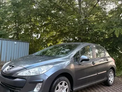 Gebraucht Peugeot 308 120 PS (88 kW) 2010 Grau Limousine