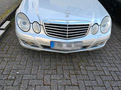 Mercedes E280
