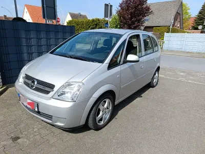 Używany Opel Meriva Edition 100 KM (73 kW) 2005 Srebrny Minivan