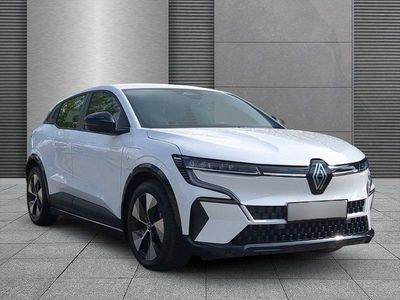 Weiß Gebraucht 2022 Renault Megane E-Tech Equilibre | 20.030 € (Superpreis)