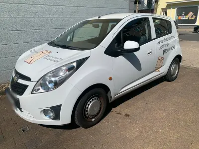 Gebraucht Chevrolet Spark 68 PS (50 kW) 2011 Weiß Kleinwagen