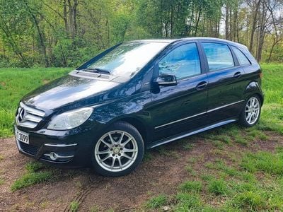 Mercedes B180