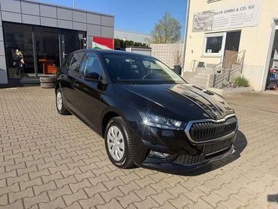 Gebraucht Skoda Fabia Essence 80 PS (58 kW) 2024 Cerna magic/black magic (metallic) Kleinwagen