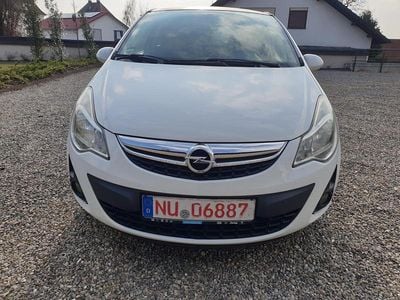 Gebraucht Opel Corsa Color Edition 101 PS (74 kW) 2012 Weiß Kleinwagen