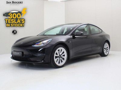 Begagnad Tesla Model 3 Long Range AWD 258 kW (351 HK) 2021 Svart Sedan