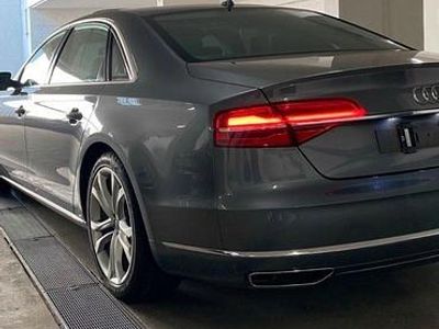 Audi A8L