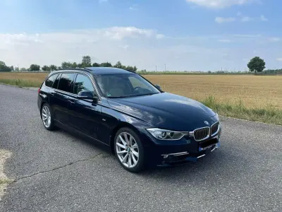 Gebraucht BMW 328 Luxury Line 245 PS (180 kW) 2012 Imperialblau metallic Kombi