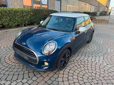 Gebraucht Mini One D Sport 95 PS (69 kW) 2017 Blau Kleinwagen