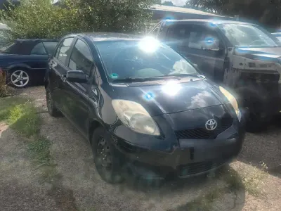 Gebraucht Toyota Yaris 70 PS (51 kW) 2008 Schwarz Kleinwagen