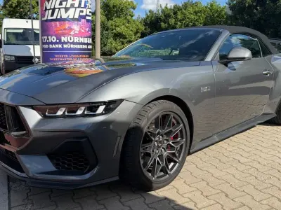 Gebraucht Ford Mustang Convertible 446 PS (328 kW) 2024 Grau Cabrio