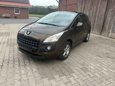 Gebraucht Peugeot 3008 Premium 109 PS (80 kW) 2010 Braun Kombi