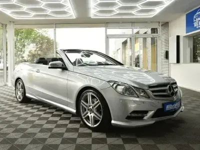 Gebraucht Mercedes E250 204 PS (150 kW) 2012 Silber Cabrio