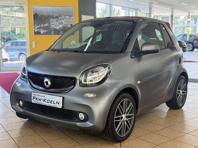 Usado Smart ForTwo Cabrio Brabus 90 HP (66 kW) 2018 Cinzento Cabrios