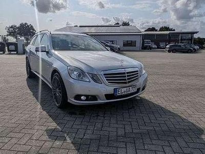 Gebraucht Mercedes E200 Elegance 136 PS (100 kW) 2011 Kombi