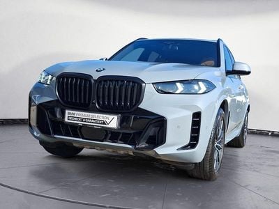 Grau Gebraucht 2024 BMW X5 M Sport SUV | 78.380 € (Fairer Preis)