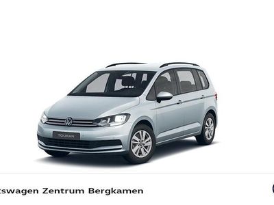 Gebraucht VW Touran Comfortline 122 PS (89 kW) 2025 Oyster silver metallic Van / Kleinbus