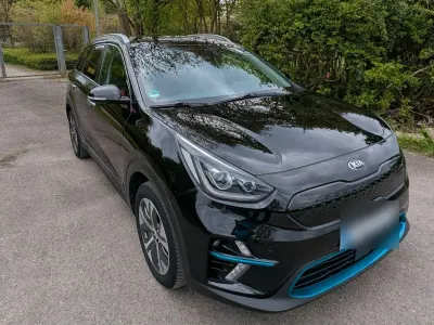 Używany Kia Niro Spirit 150 kW (204 KM) 2020 Czarny SUV