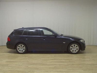 Gebraucht BMW 320 M Sport 184 PS (135 kW) 2011 Sonderlackierung Kombi