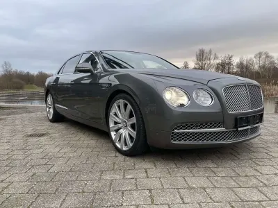 Gebraucht Bentley Flying Spur 625 PS (459 kW) 2013 Braun Limousine
