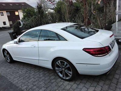 Mercedes E200