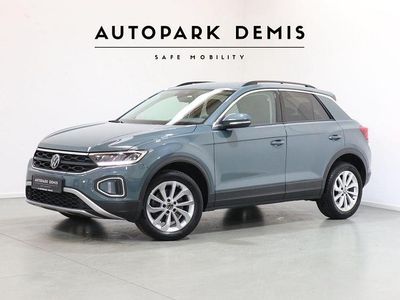 Blau Gebraucht 2022 VW T-Roc Life SUV | 23.755 € (Guter Preis)